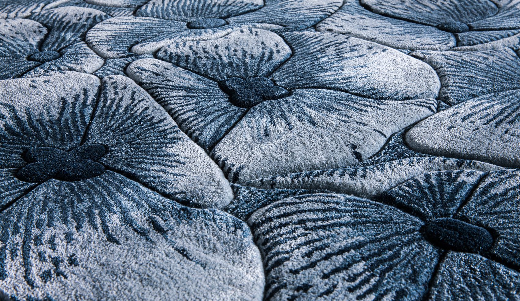 Summer blues. HORTENSIA