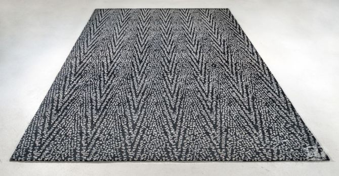 250 x 300 cm Rough Brit by Michaela Schleypen